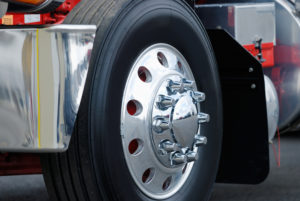 18 wheeler tire